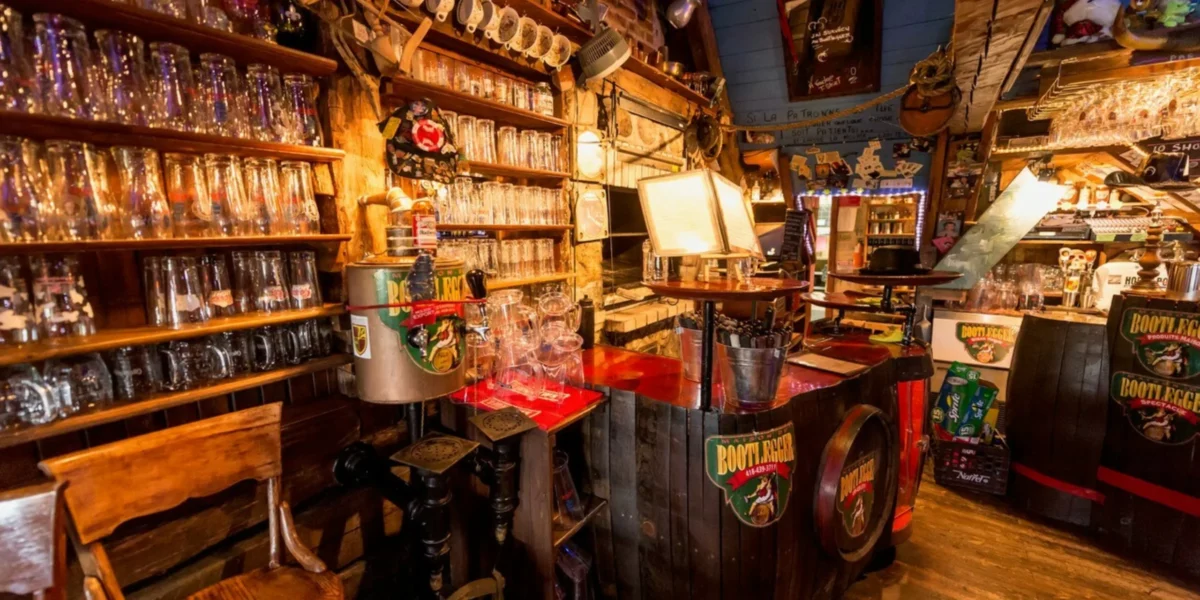 Souper Spectacle au Bootlegger