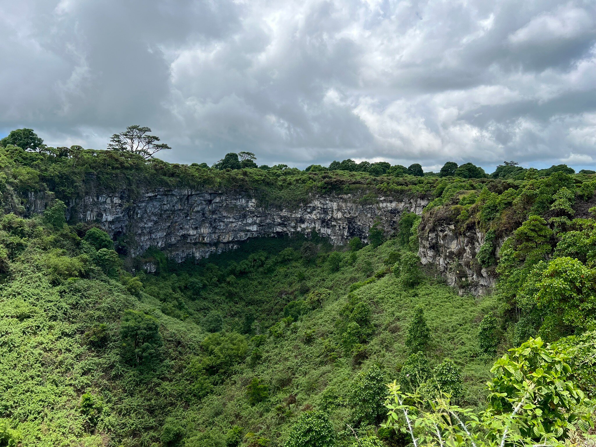 Los Gemelos, Santa Cruz, Galápagos