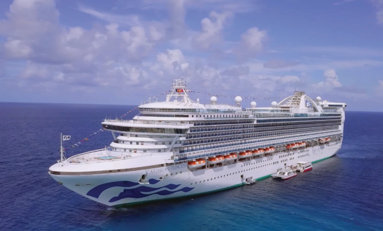 Navire Caribbean Princess lors d’une croisière dans les Caraïbes